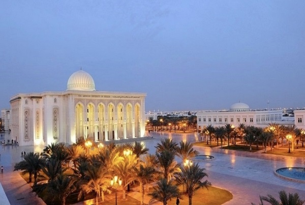 American University-Sharjah, Lambda Lambda